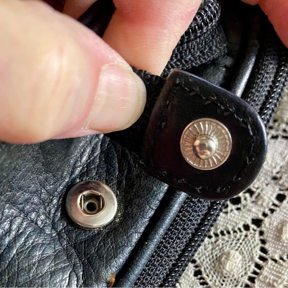 💥Fossil Leather Mini Crossbody with Adjustable Strap💥 - Picture 9 of 15